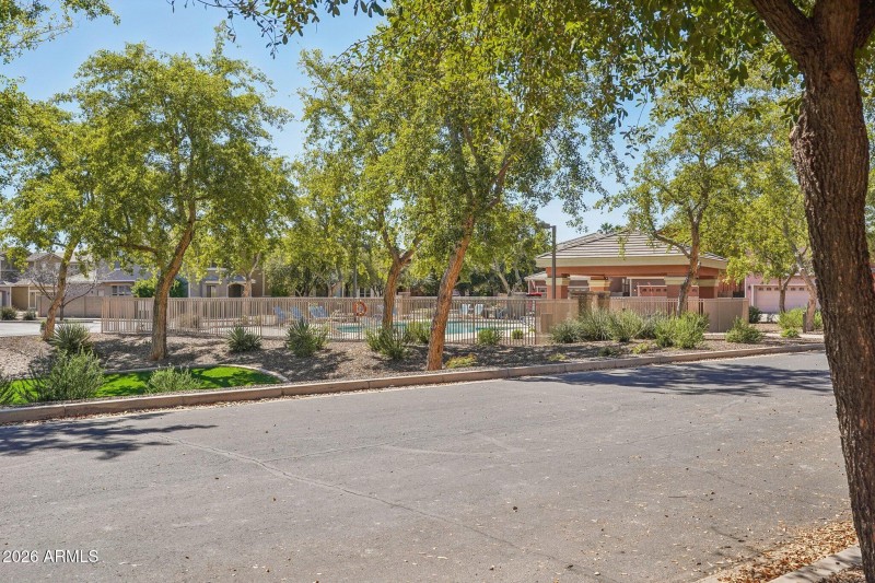 43-web-or-mls-E Rosemonte Dr-1403-901