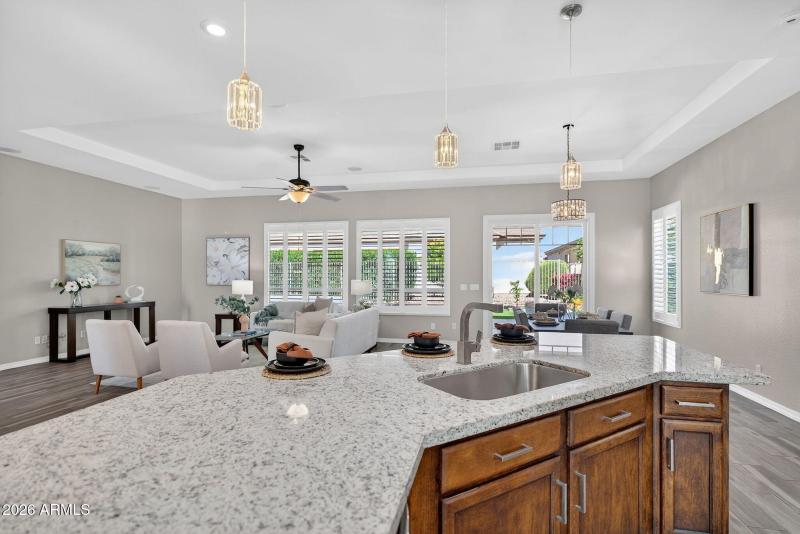 17-web-or-mls-43E Jude Ln