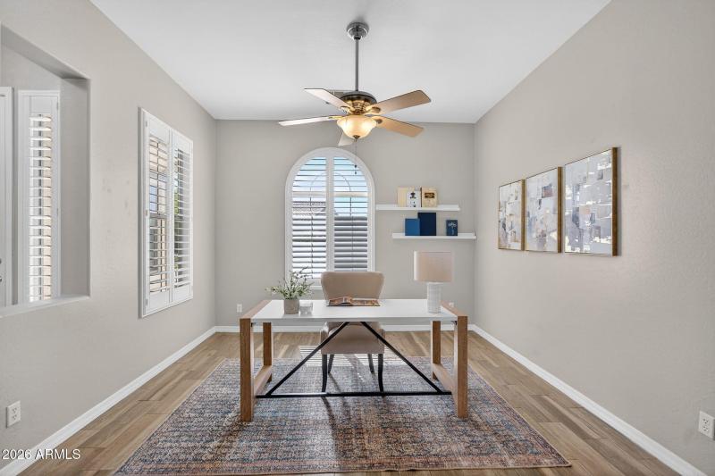 25-web-or-mls-54E Jude Ln