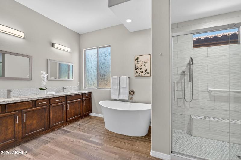 34-web-or-mls-71E Jude Ln