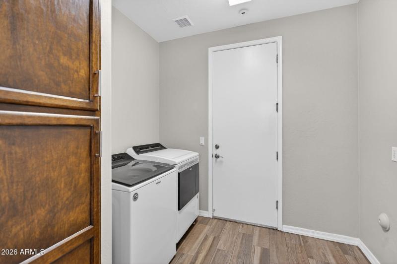 44-web-or-mls-30E Jude Ln