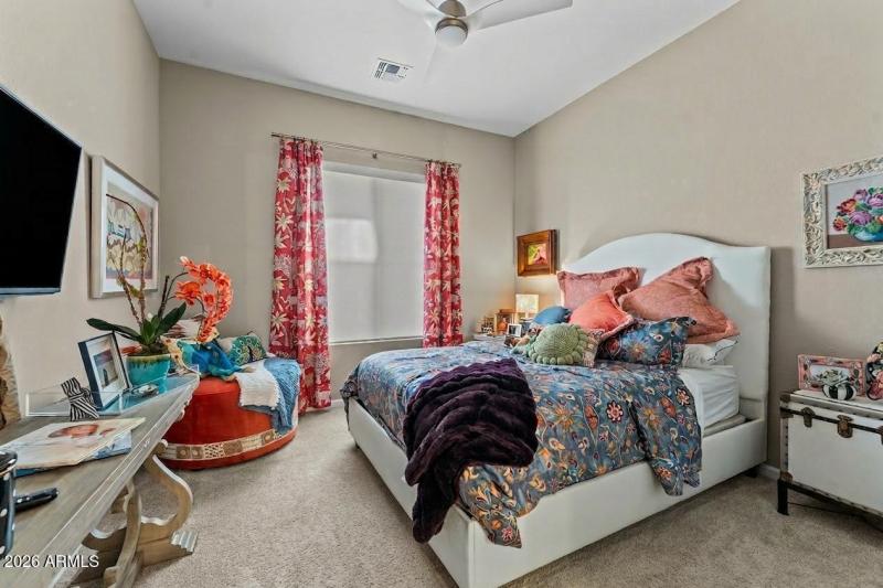 Ensuite guest bedroom #2