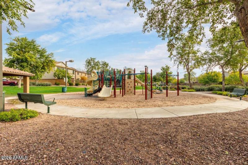 20240920043757805873000000-3