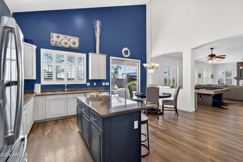 17-web-or-mls-017E Greenway St