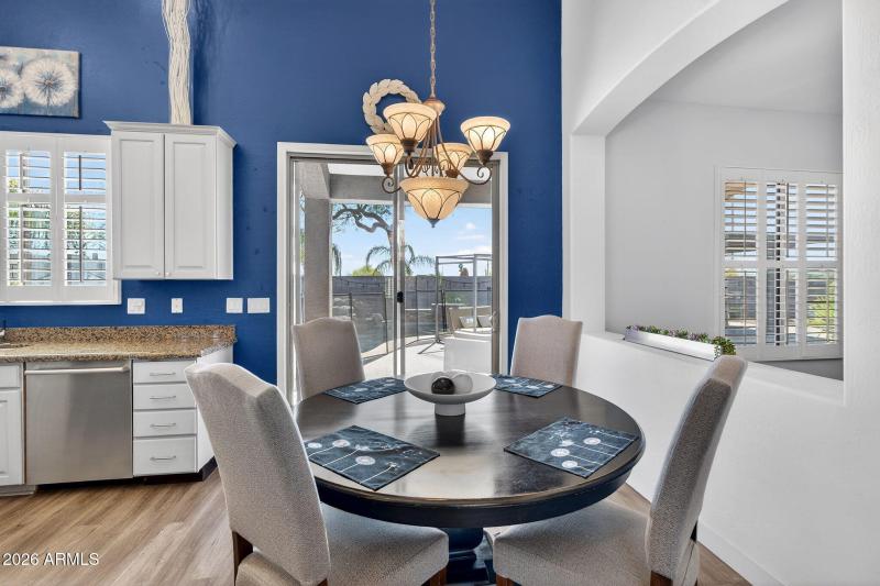 21-web-or-mls-021E Greenway St