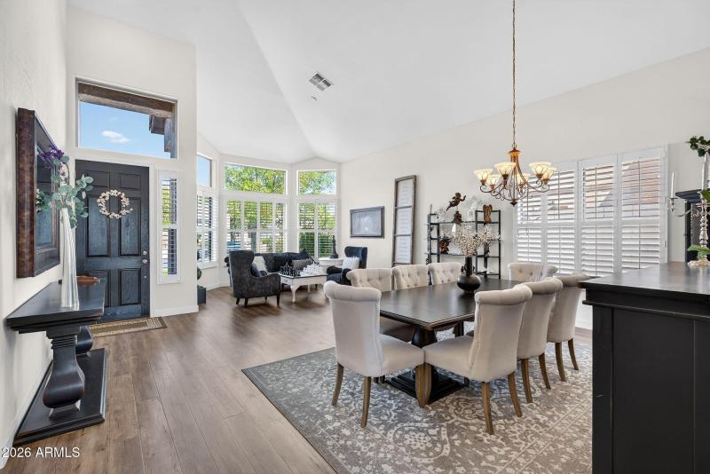 23-web-or-mls-012E Greenway St