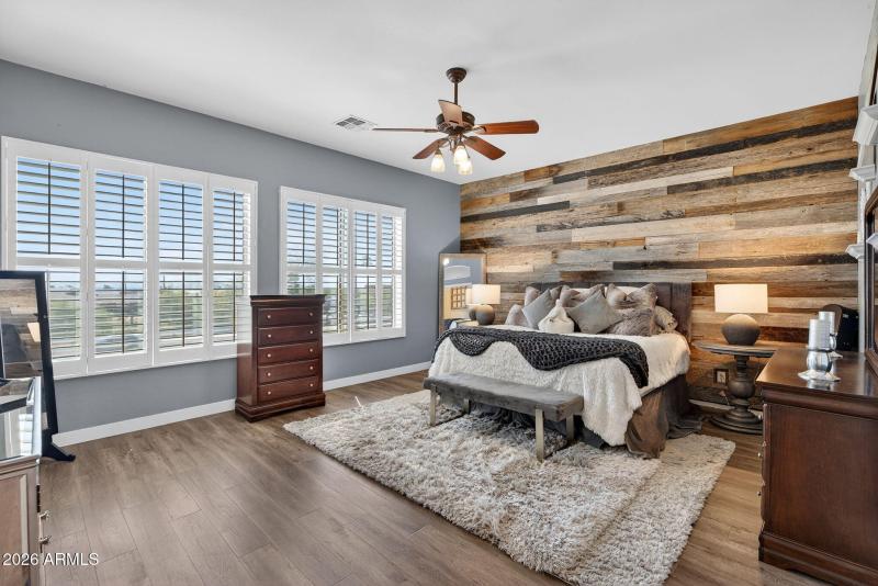 32-web-or-mls-041E Greenway St