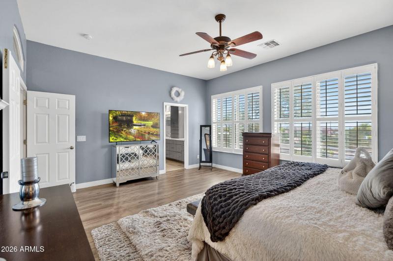 35-web-or-mls-044E Greenway St