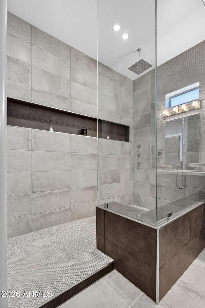 39-web-or-mls-048E Greenway St