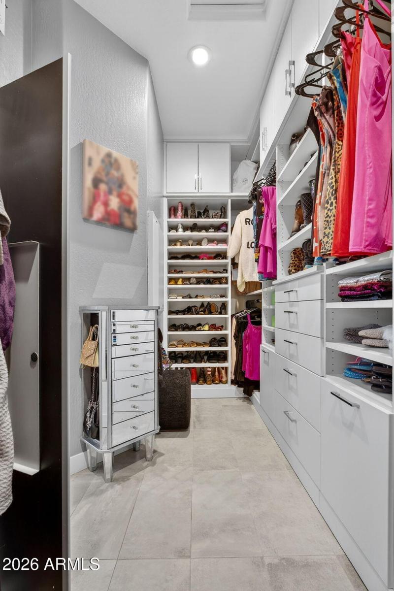 41-web-or-mls-050E Greenway St