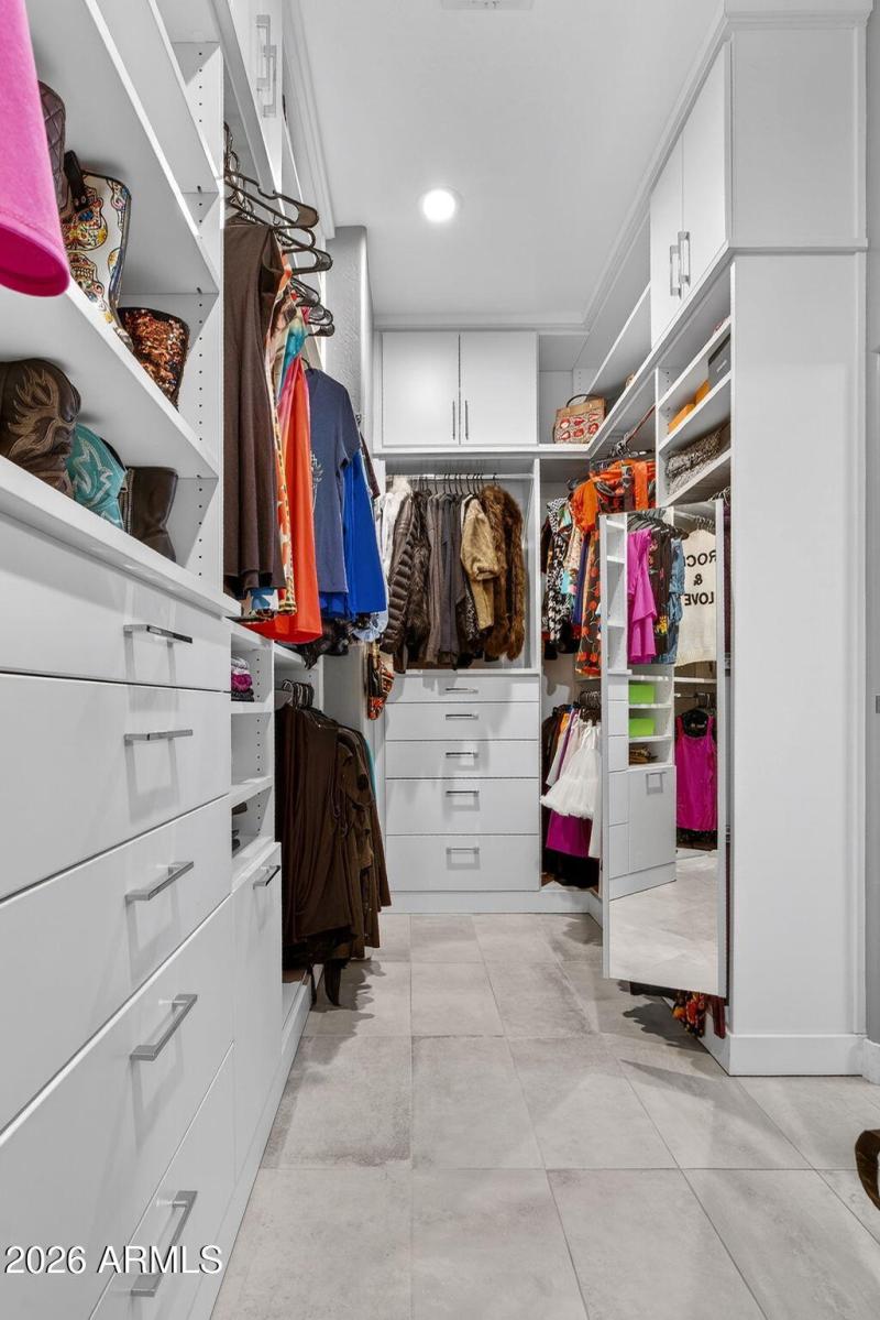 42-web-or-mls-051E Greenway St