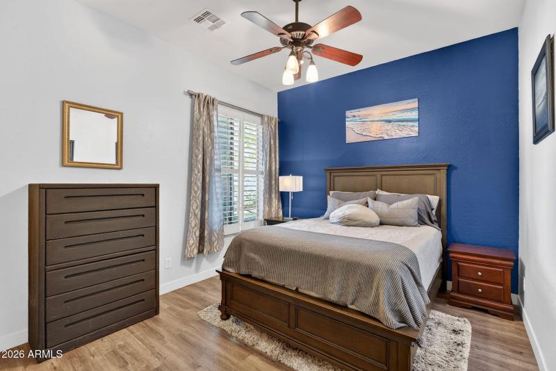 47-web-or-mls-038E Greenway St