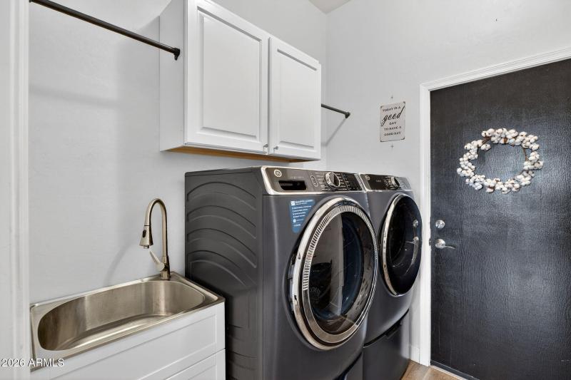 57-web-or-mls-040E Greenway St