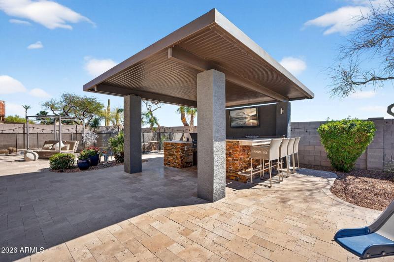 67-web-or-mls-065E Greenway St