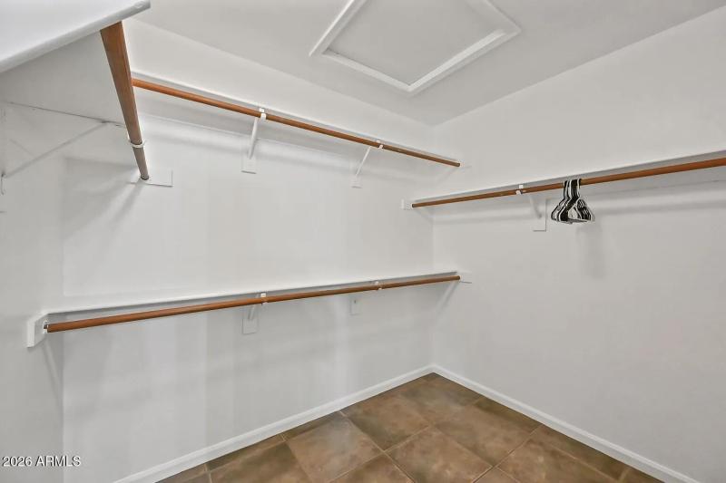 Walk in closet