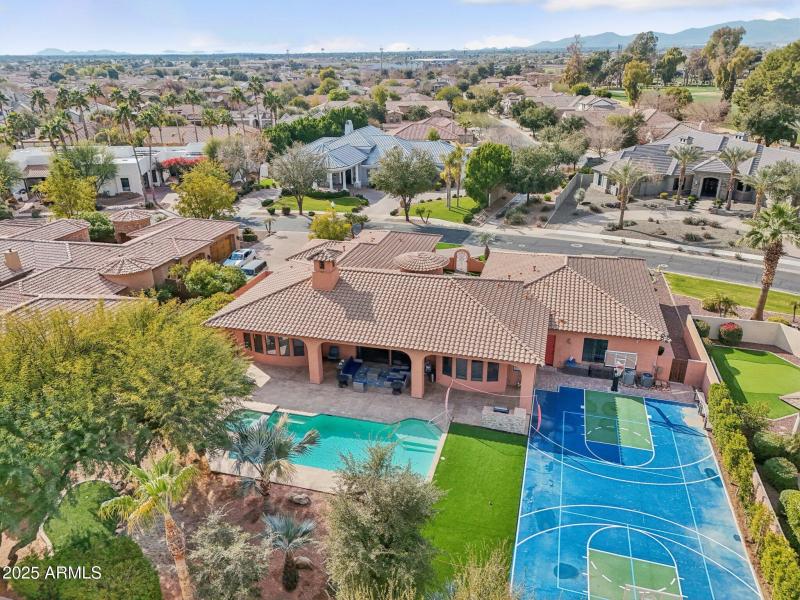 57-web-or-mls-N Cloverfield Cir-057