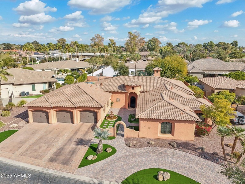 53-web-or-mls-N Cloverfield Cir-053