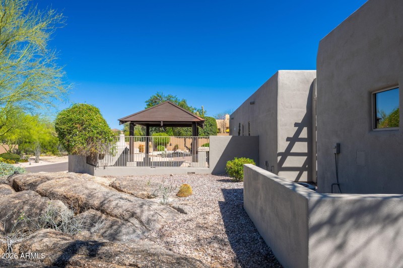 9406 E Gamble Ln - 03