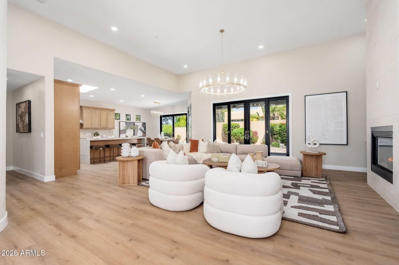 9406 E Gamble Ln - 08