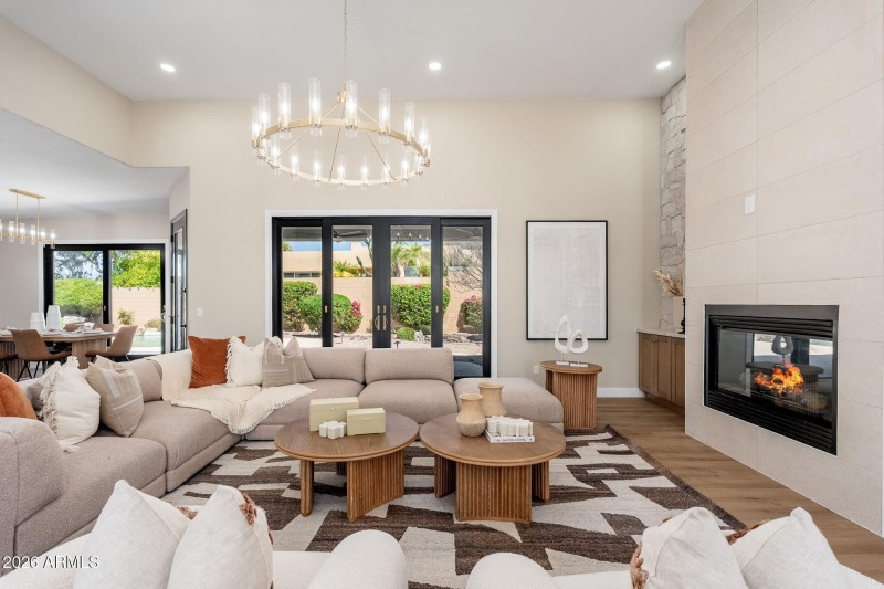 9406 E Gamble Ln - 09