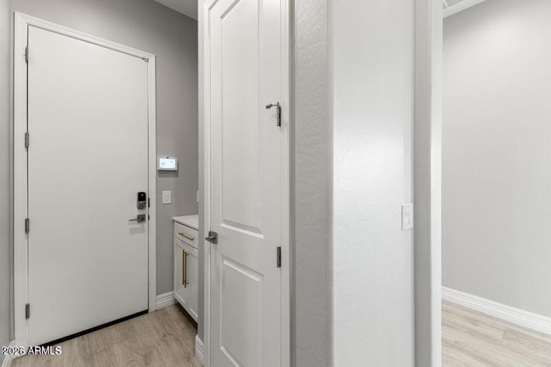 20251114073816830370000000-o