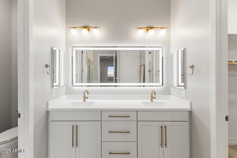 20251114073721870602000000-o