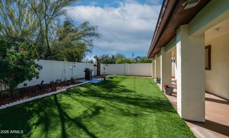 637 S Copper Dr Exterior Photos-11