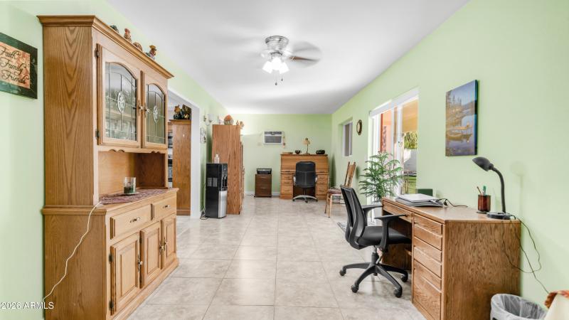 637 S Copper Dr (15)