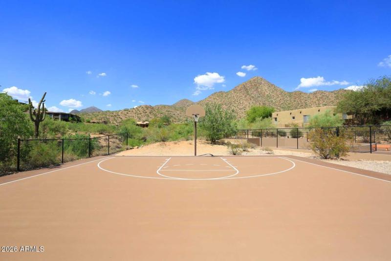 Scottsdale Mountain-Sport Court