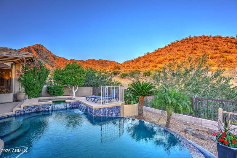 Sunset on McDowell Mountain