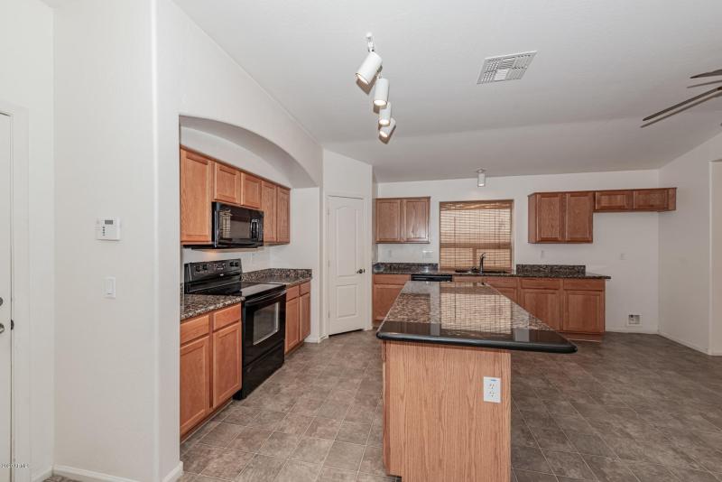 17571 W Eugene Terr-10