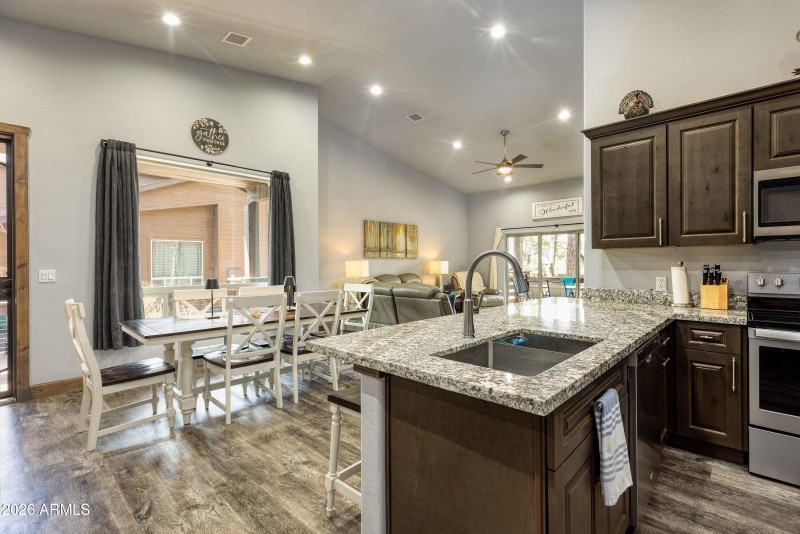 010_photo_10_2940_villa_loop_sl_tamie_83