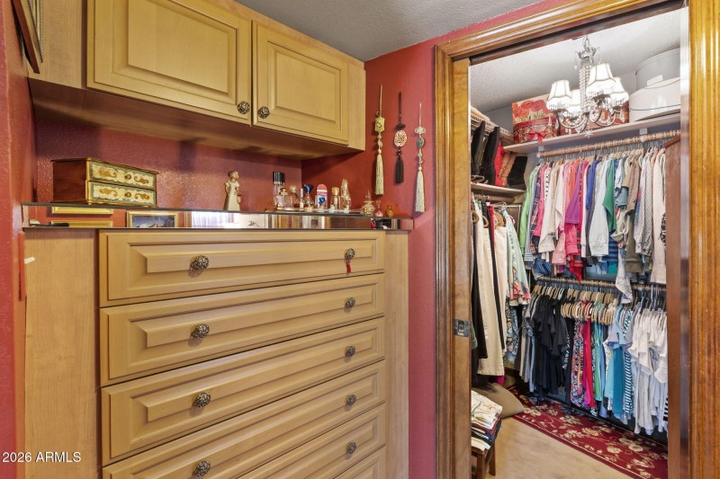 Walk-in Closet