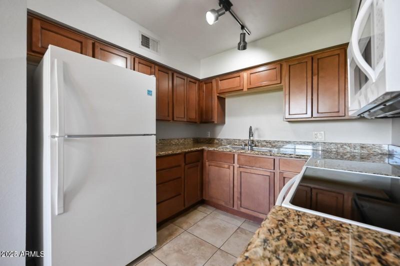 20230313235729456027000000-o