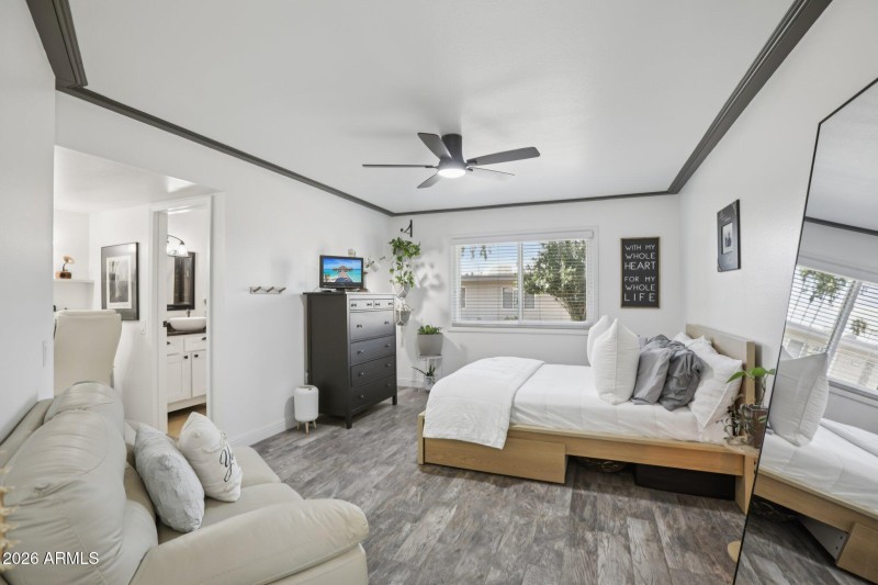 16-web-or-mls-N 109th Ave-S1503-016