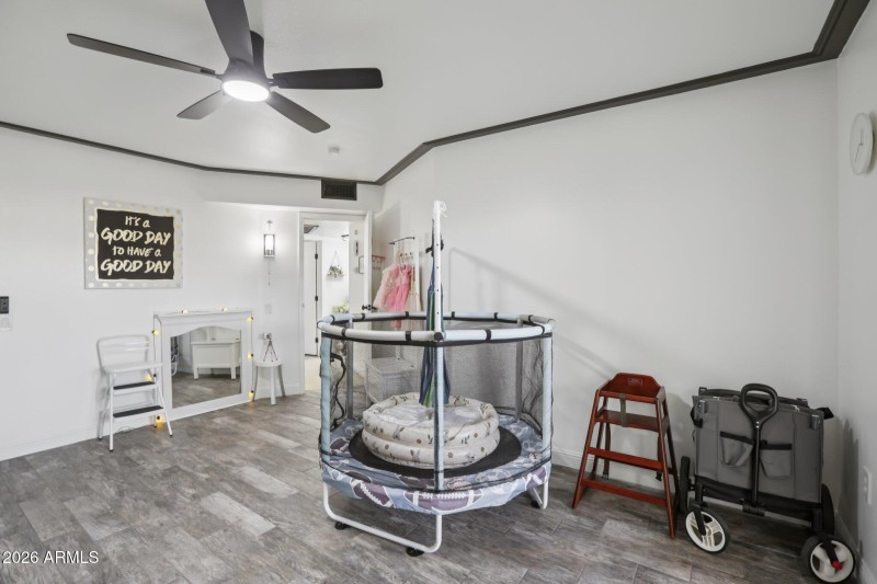 21-web-or-mls-N 109th Ave-S1503-021