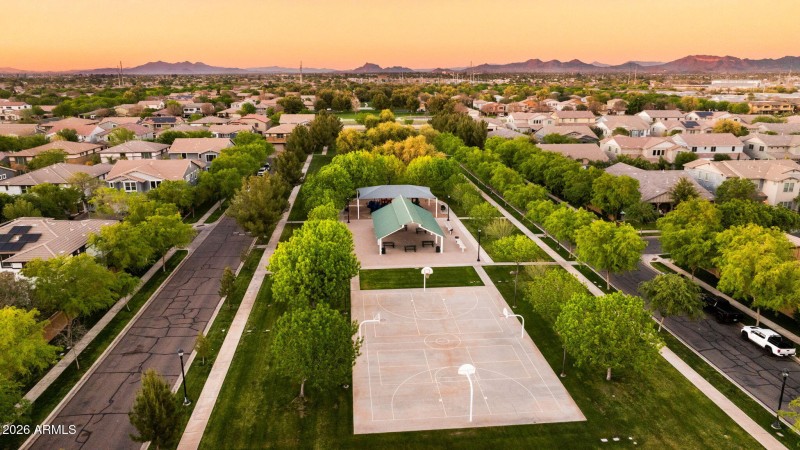 005__4269 E Sierra Madre Ave