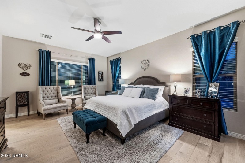 043__4269 E Sierra Madre Ave