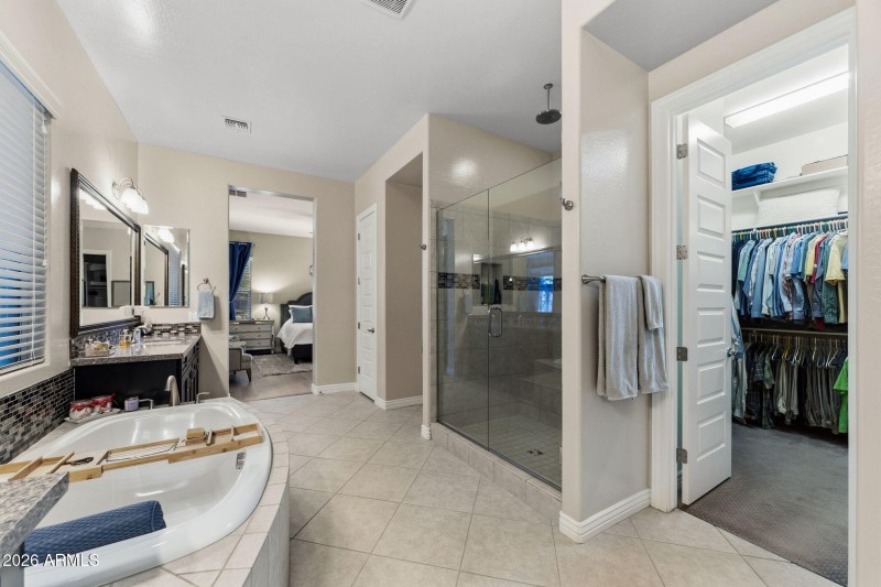 046__4269 E Sierra Madre Ave