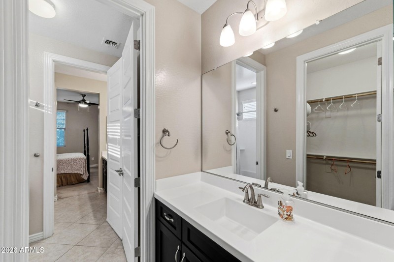 058__4269 E Sierra Madre Ave