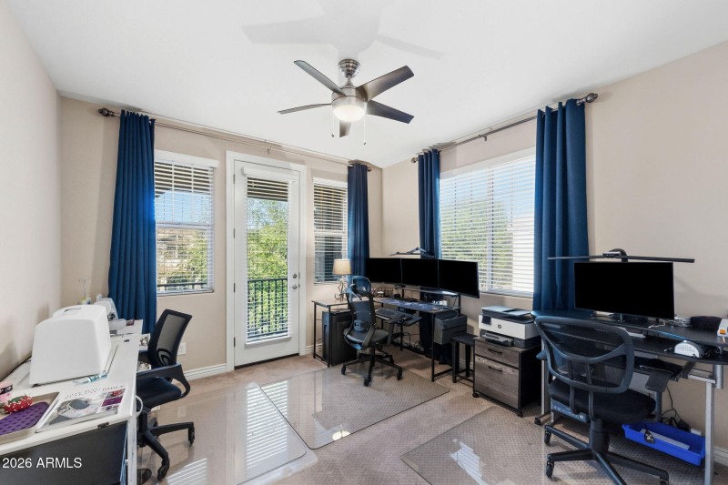 062__4269 E Sierra Madre Ave