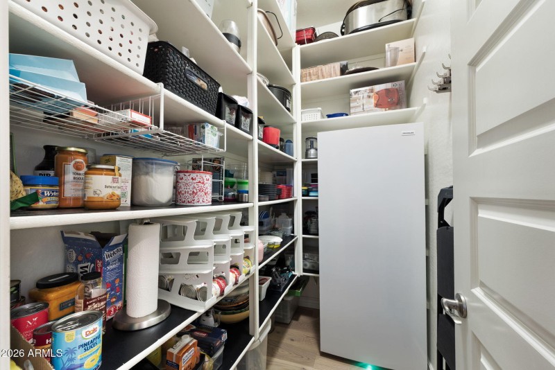 067__4269 E Sierra Madre Ave