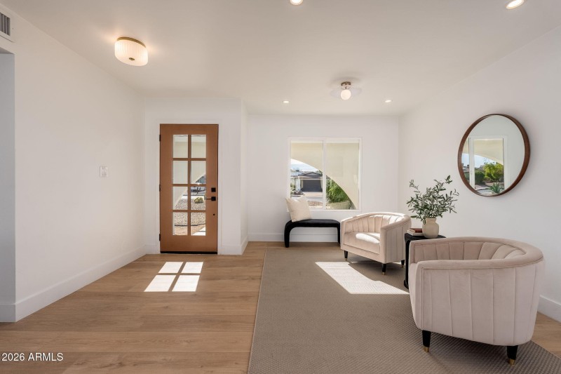 15212 N 53rd St - 04