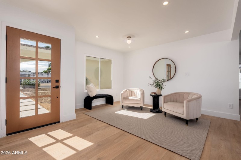 15212 N 53rd St - 05