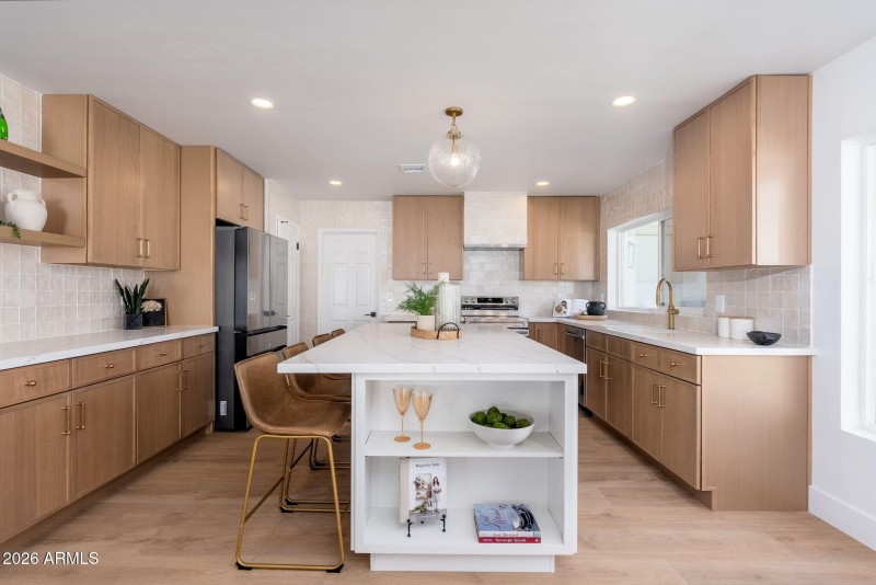 15212 N 53rd St - 12