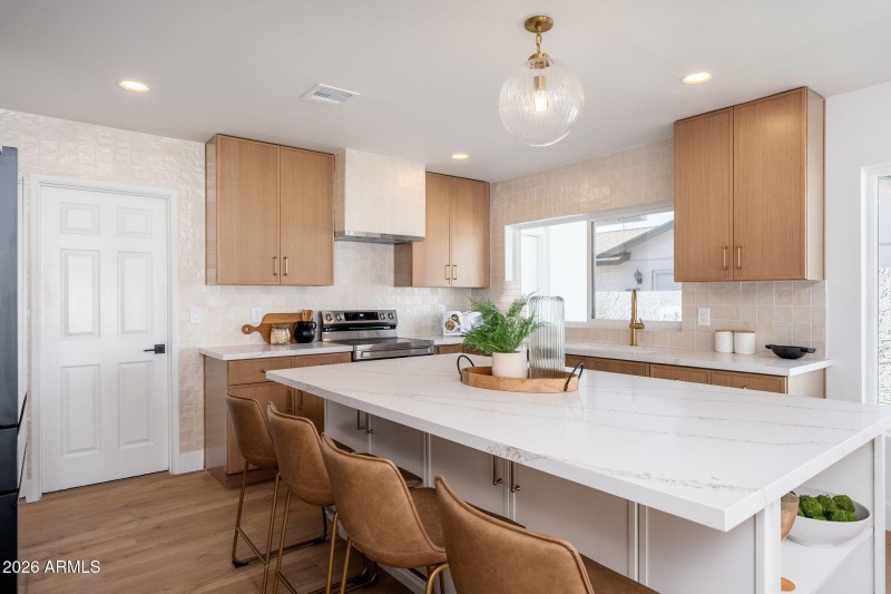 15212 N 53rd St - 14