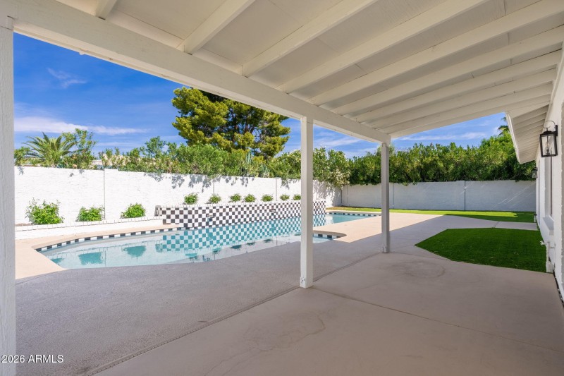 15212 N 53rd St - 27