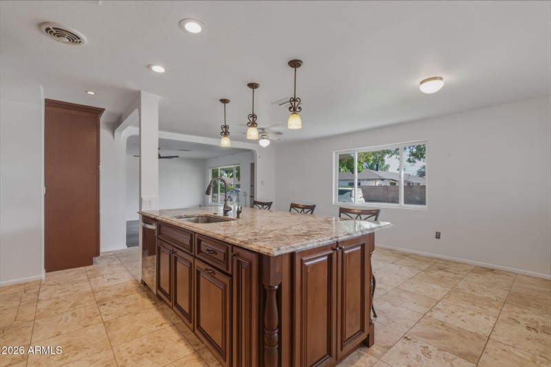 20-web-or-mls-3526 N 83rd St-33