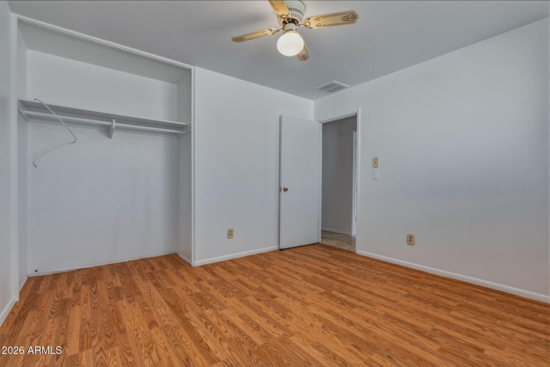 34-web-or-mls-3526 N 83rd St-8