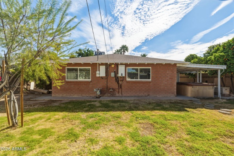 37-web-or-mls-3526 N 83rd St-2